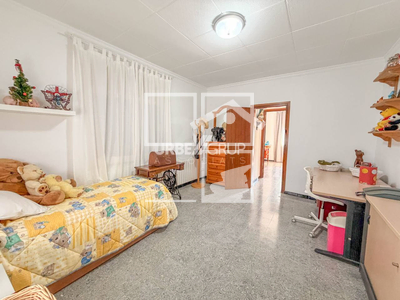 Inmueble en Calle Fuente de Santa Teresa Número 1  , Barcelona